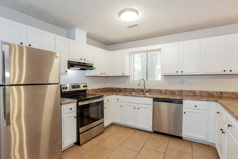202 Willows Ct - Photo 5 of 16