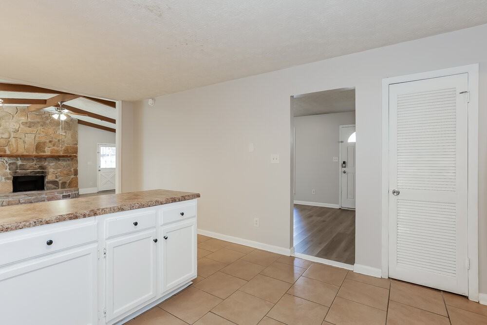 202 Willows Ct - Photo 6 of 16