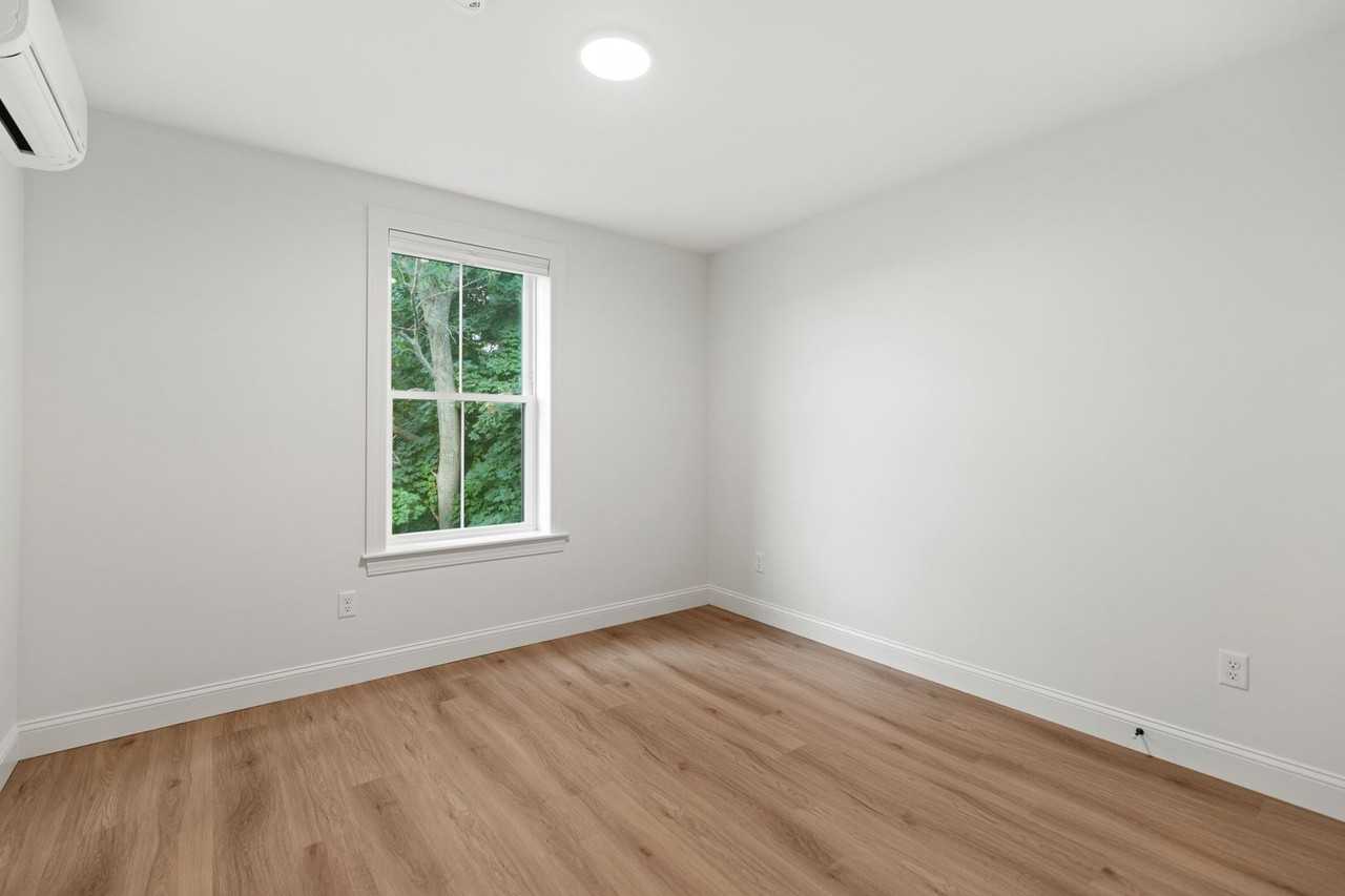 59 Conant St #7 - Photo 7 of 13
