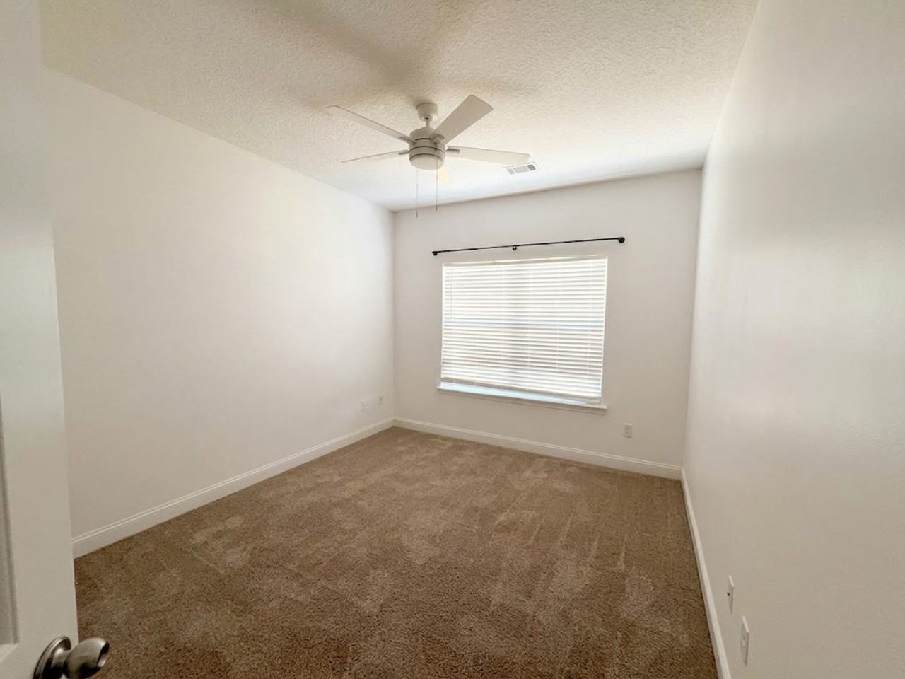 76 Abode Ave - Photo 6 of 16