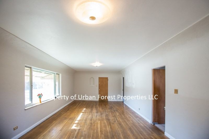 4525 E 16th Ave - Photo 3 of 14