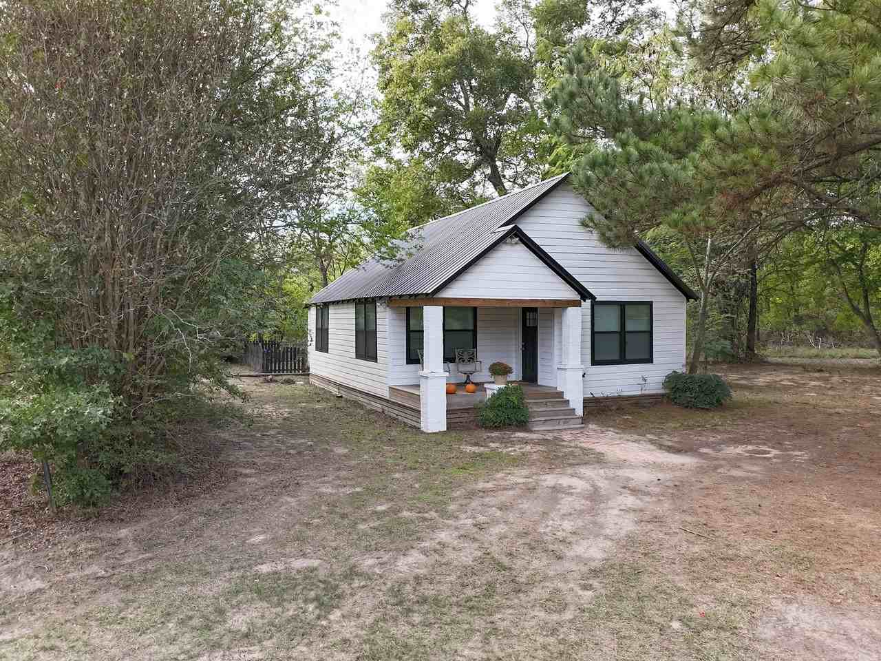 1306 South Hwy - Photo 3 of 25