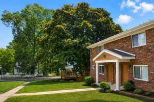 $500 OFF ON YOUR 1ST MONTH RENT! FULLY RENOVATED WITH STAINLESS STEEL APPLIANCES! - Photo 1 of 1