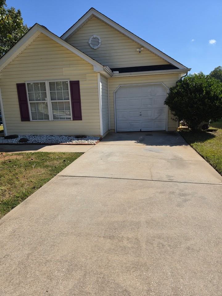 2 Glen Alpine Way - Photo 3 of 13