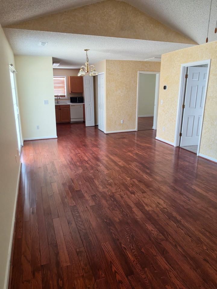 2 Glen Alpine Way - Photo 6 of 13