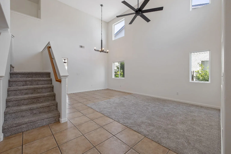 3225 N Mendonca St - Photo 2 of 20