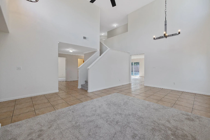 3225 N Mendonca St - Photo 3 of 20