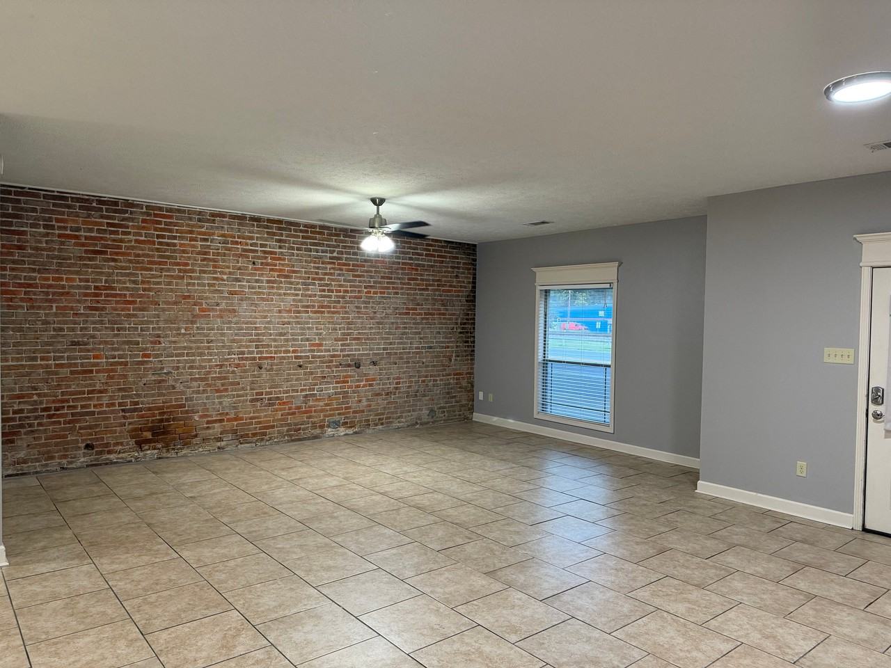 120 W Center St #118 - Photo 2 of 4