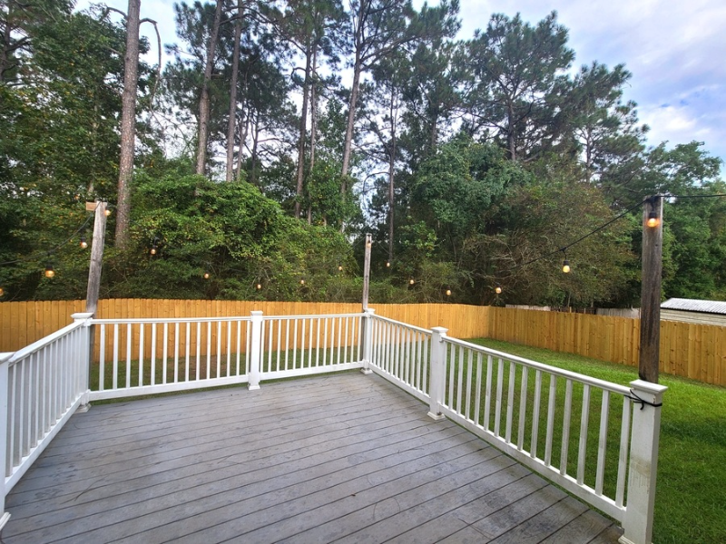 141 Palmetto Dr - Photo 3 of 16