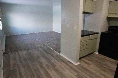 2800 Crystal St #F7 - Photo 2 of 7