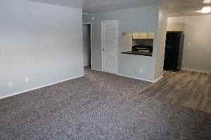 featured image of 2800 Crystal St #J5