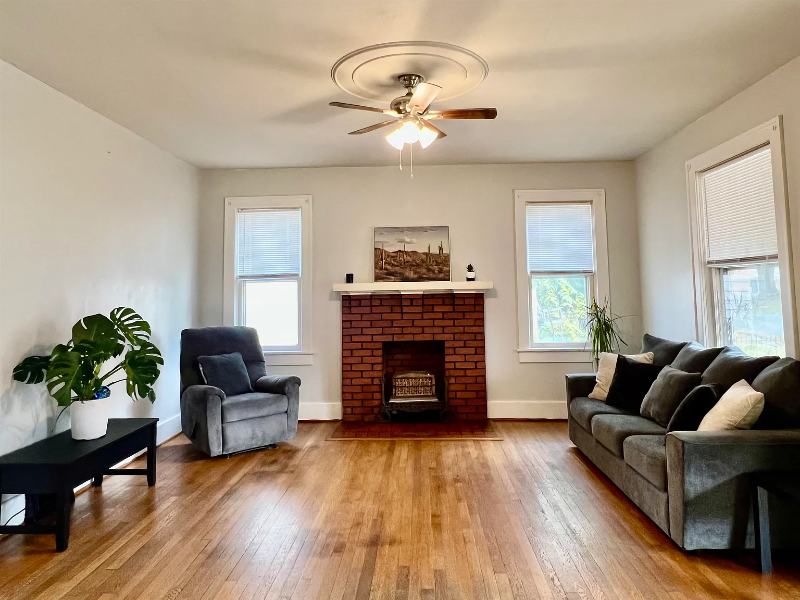 511 Bowling St - Photo 2 of 14