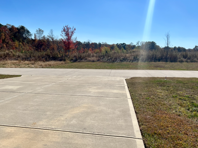 2530 Snow Creek Rd Ne - Photo 3 of 20