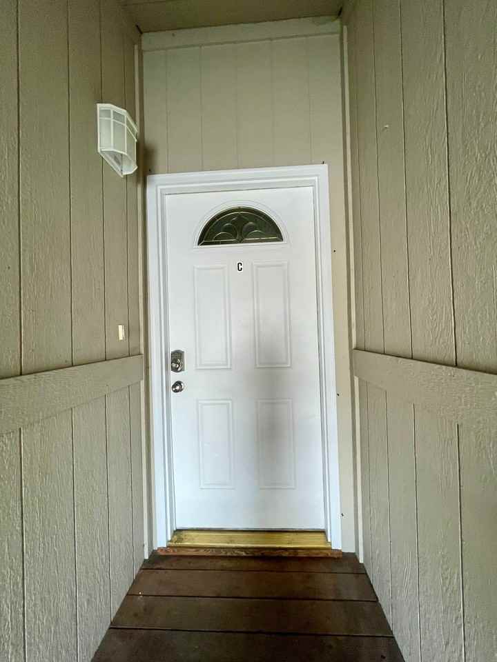 1544 State St #C - Photo 3 of 22