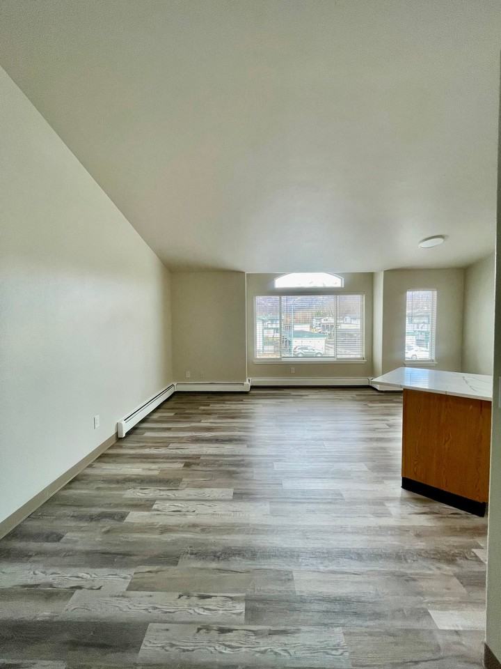 1544 State St #C - Photo 7 of 22