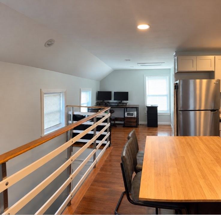 133 W Clifford St #2 - Photo 7 of 8