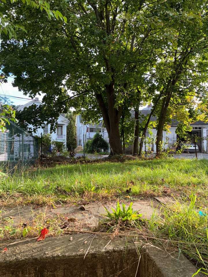 1259 Highland Ave - Photo 6 of 14