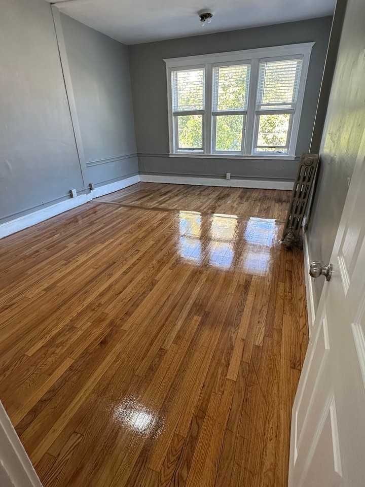 110 Selden St #3 - Photo 5 of 10