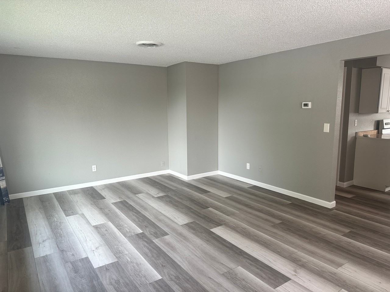 1707 W 6th Ave #B202 - Photo 3 of 9