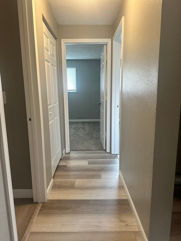 1707 W 6th Ave #B202 - Photo 5 of 9