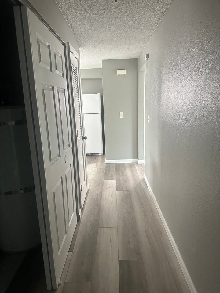 1707 W 6th Ave #B202 - Photo 6 of 9