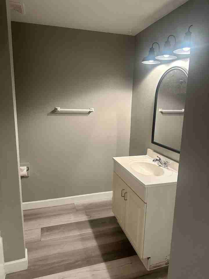 1707 W 6th Ave #B202 - Photo 7 of 9