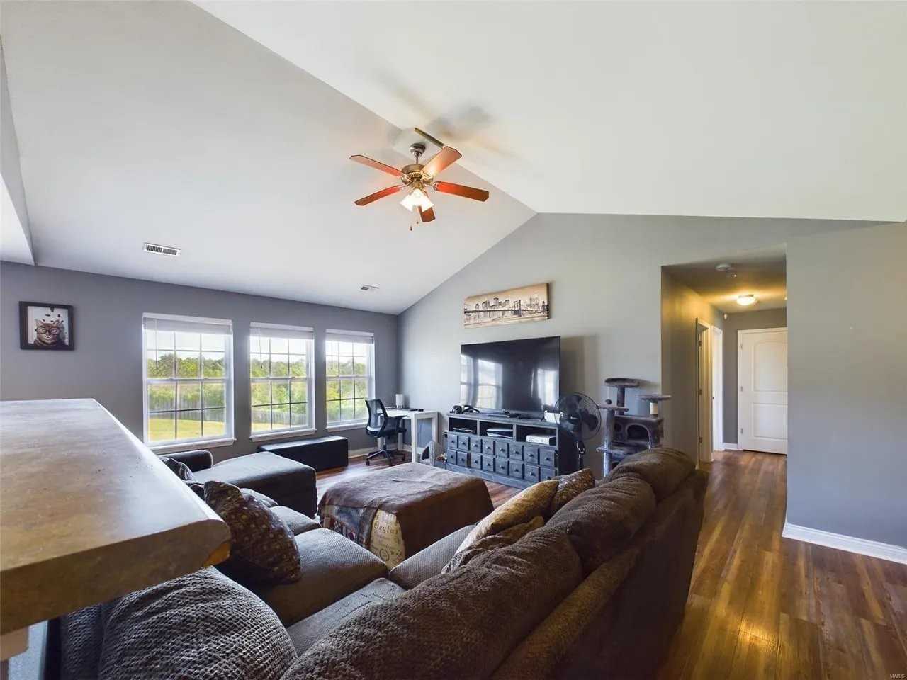 264 Settlers Pass - Photo 5 of 19