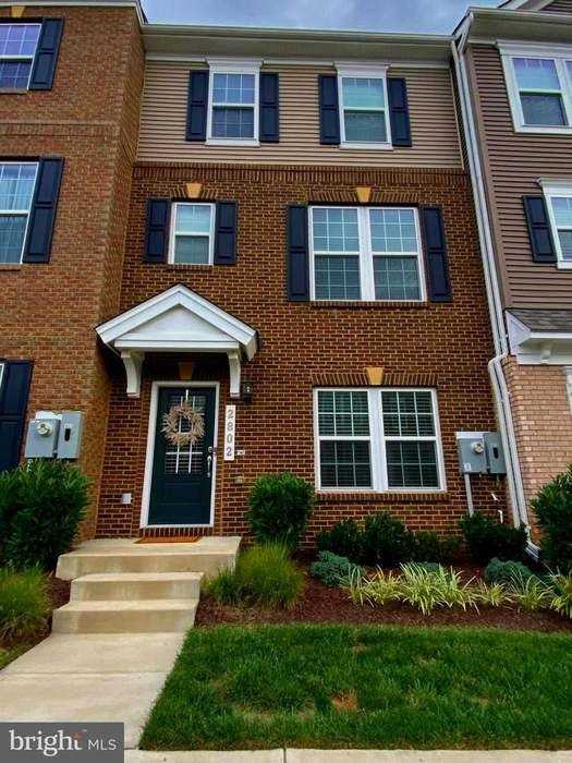 2802 Pinebrook Rd - Photo 2 of 20