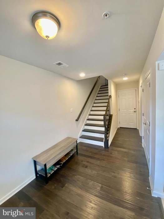 2802 Pinebrook Rd - Photo 3 of 20