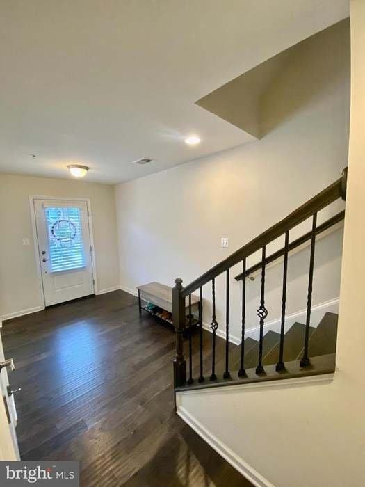2802 Pinebrook Rd - Photo 4 of 20