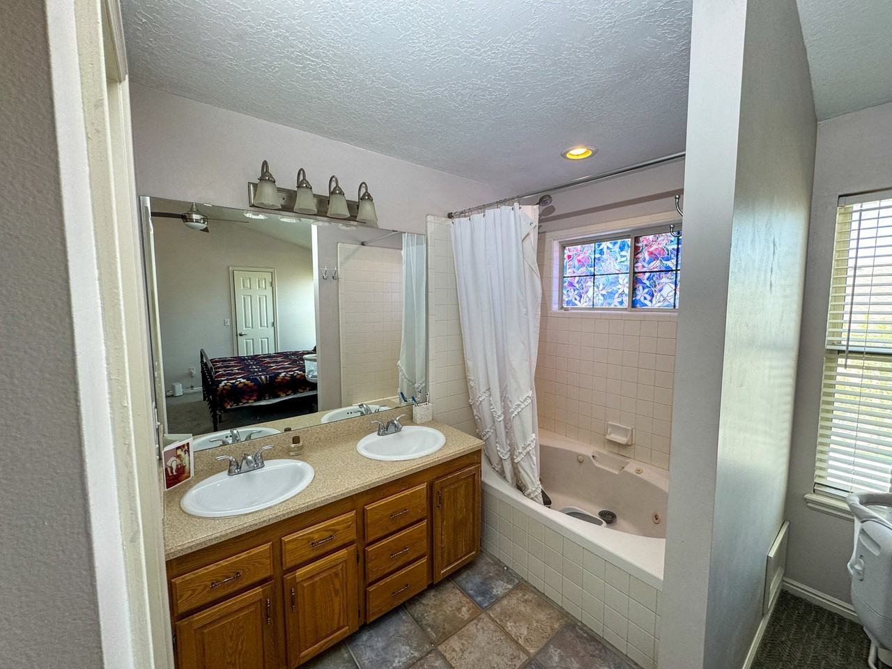 249 Lakeview - Photo 6 of 21