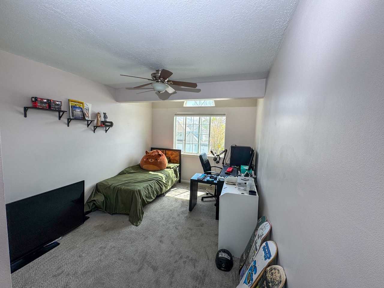249 Lakeview - Photo 7 of 21