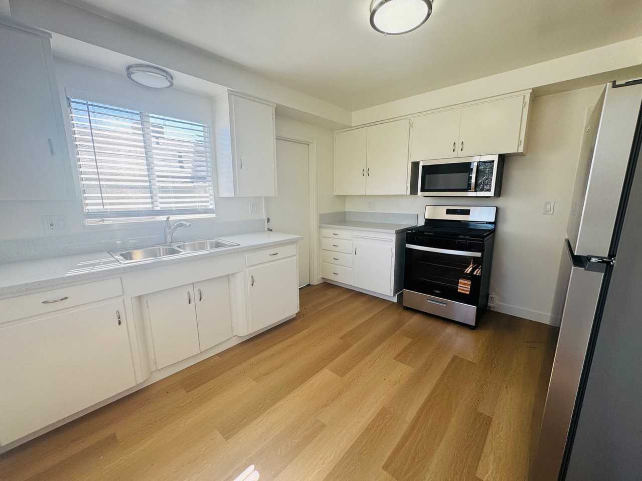Cute Apartment in Arcadia! Great Location, Schedule A Tour Today! - Photo 5 of 26