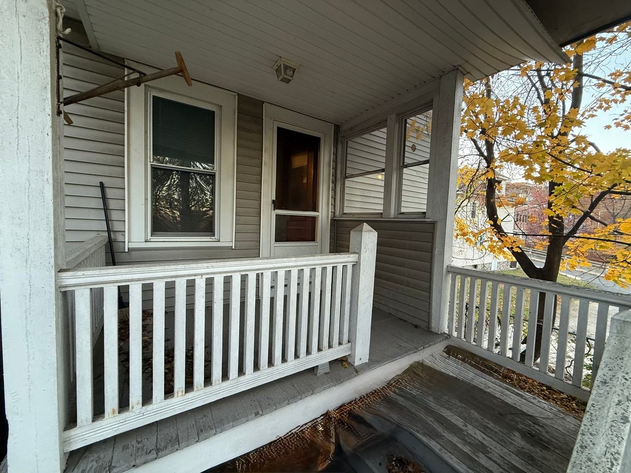 36 Grandview Ave #4 - Photo 5 of 11