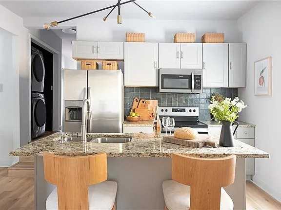 187 Farrington Ave Se - Photo 6 of 12