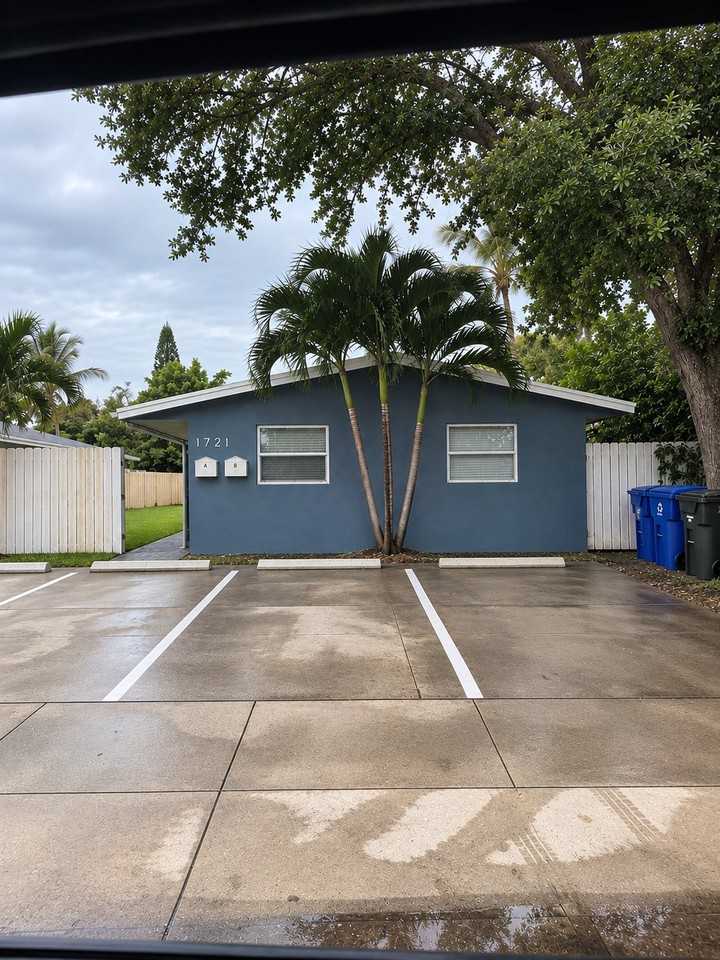 1721 Sw 11th Ct #1721A - Photo 3 of 8
