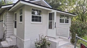 featured image of 2432 Sw 1st St