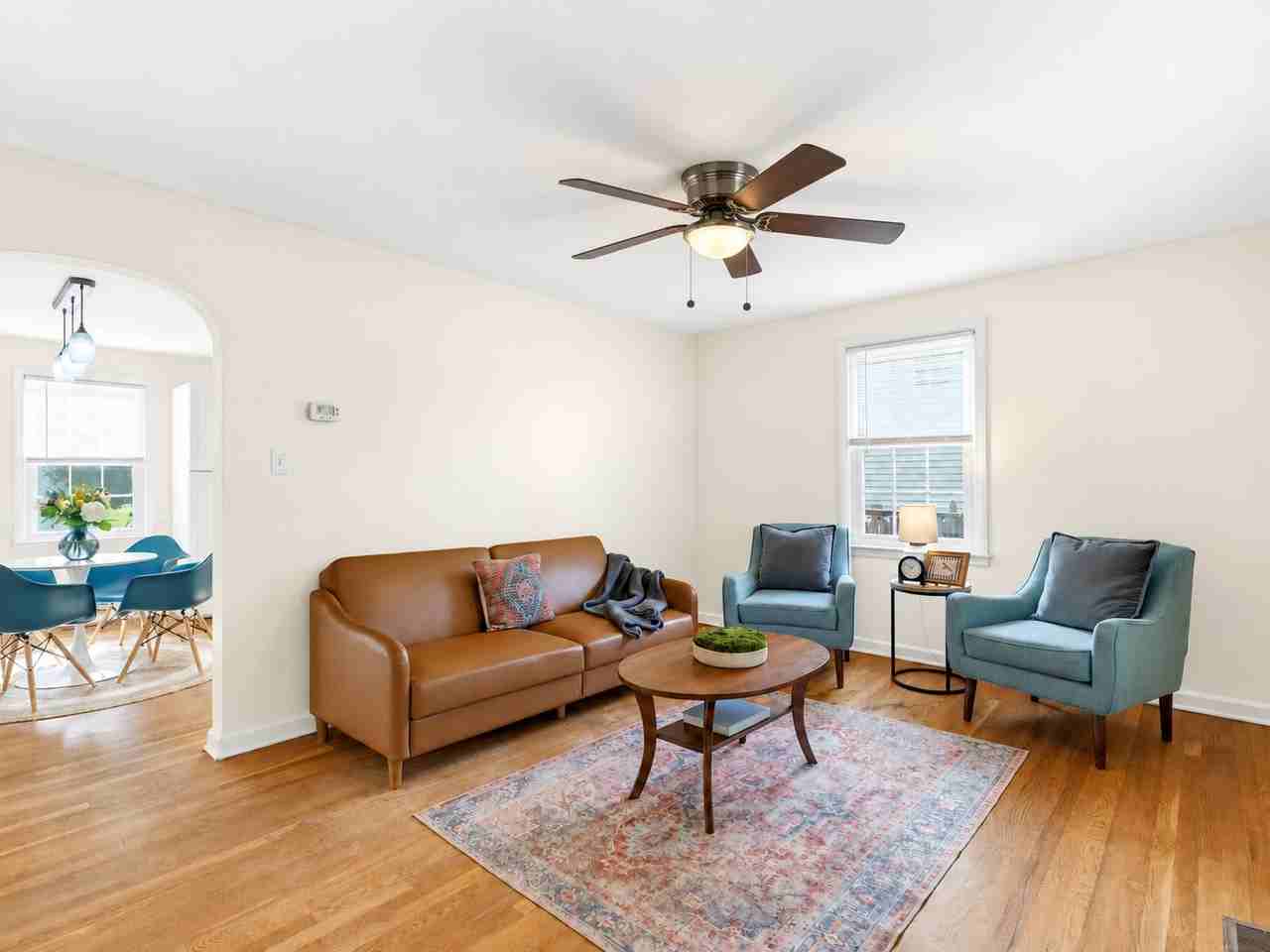 117 River Rd - Photo 3 of 16
