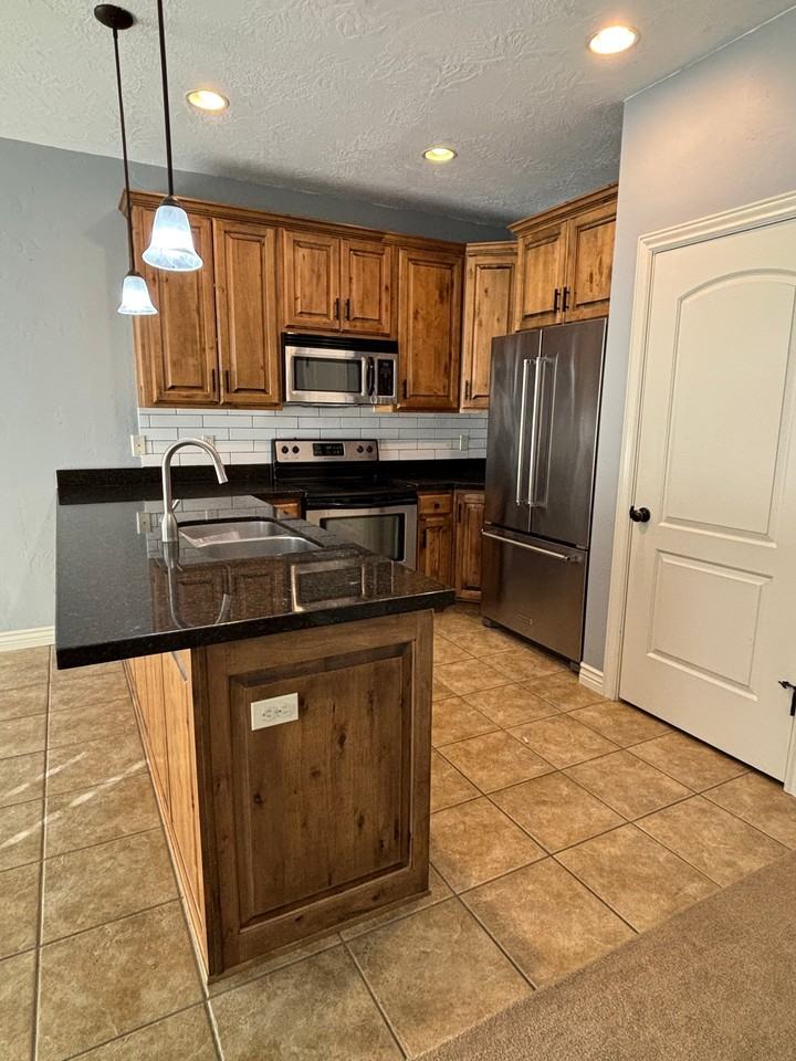 10422 S Sage Luigi Ct - Photo 3 of 14