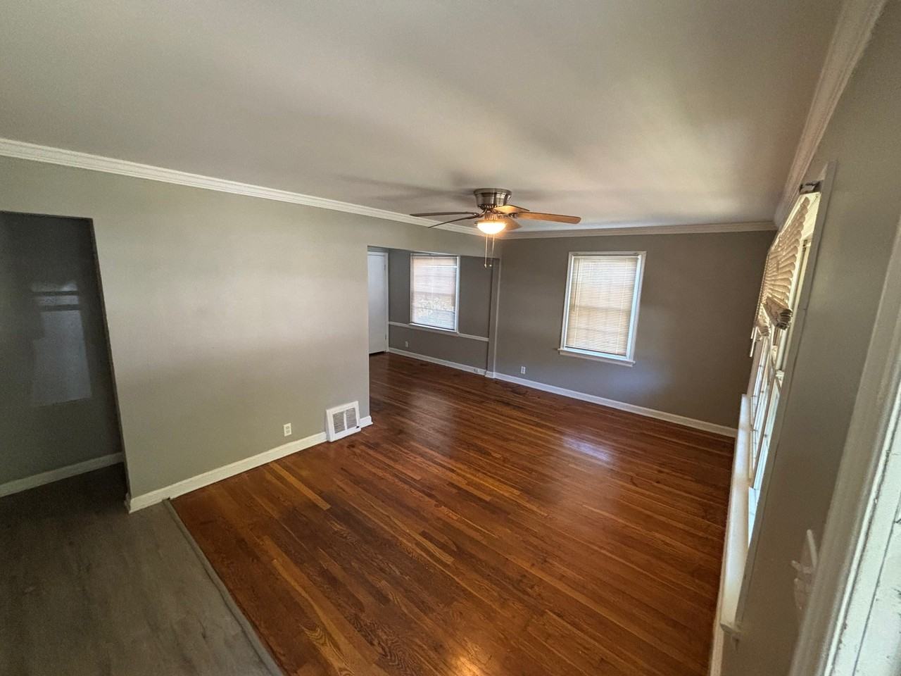 10089 Dwight Dr - Photo 6 of 16