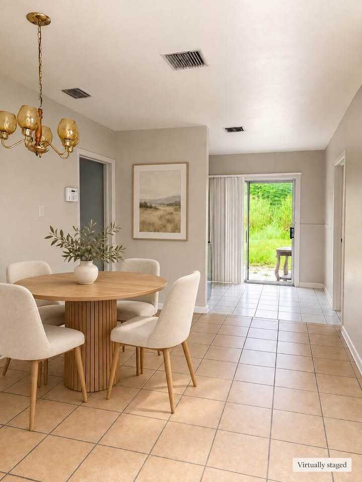 1220 Stockton Dr - Photo 2 of 7