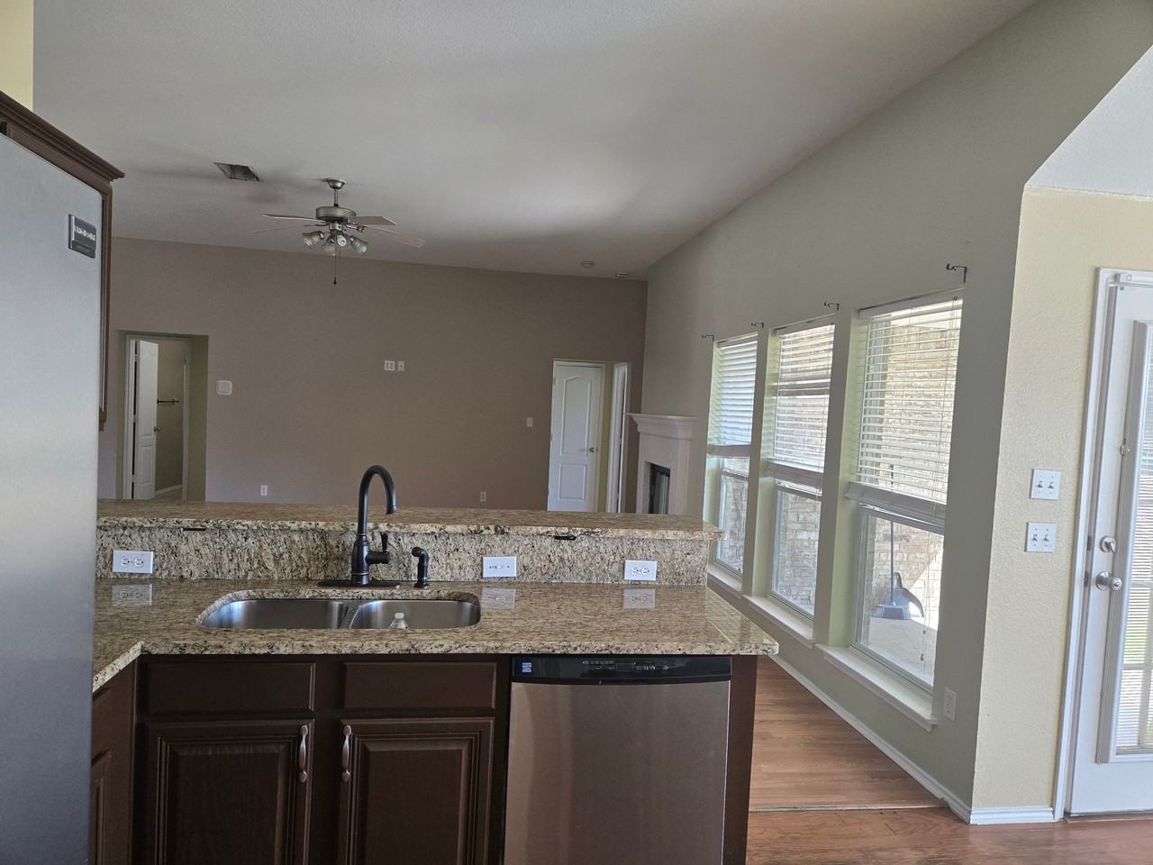 1 Bahama Ct - Photo 3 of 18