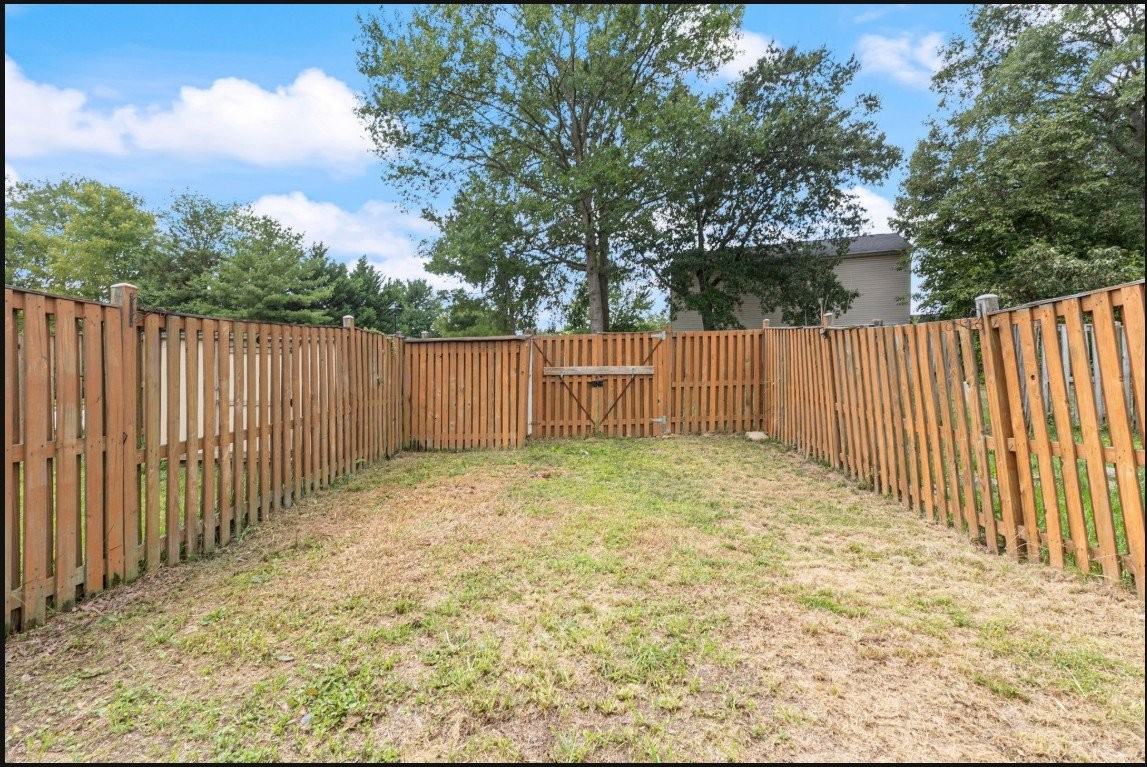 9203 Redbridge Ct - Photo 6 of 15