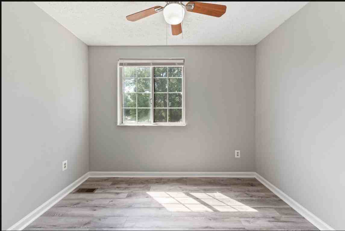 9203 Redbridge Ct - Photo 7 of 15