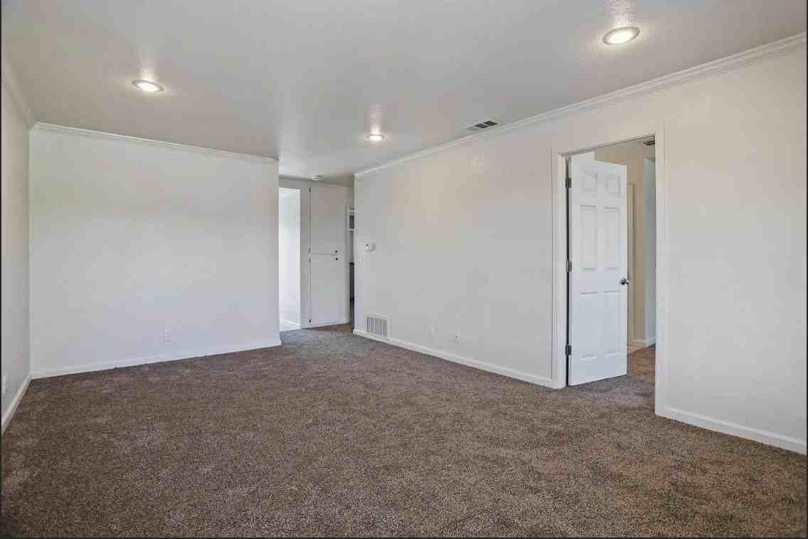 1918 S Mills Ave #3 - Photo 4 of 20