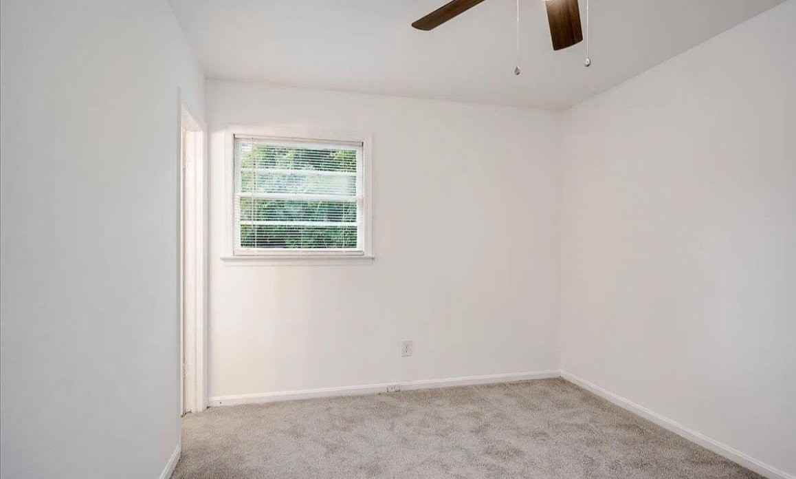 2002 Evergreen Dr - Photo 5 of 17