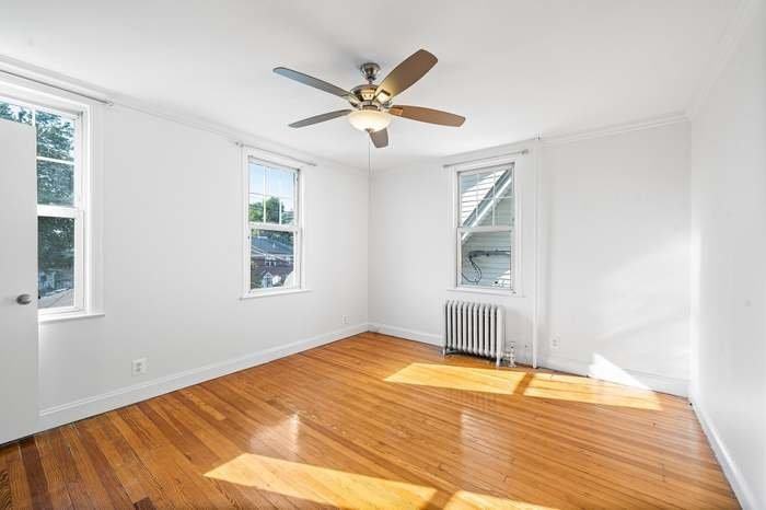 416 Belgrove Dr - Photo 3 of 20