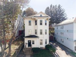 featured image of 10 Alpine St #3
