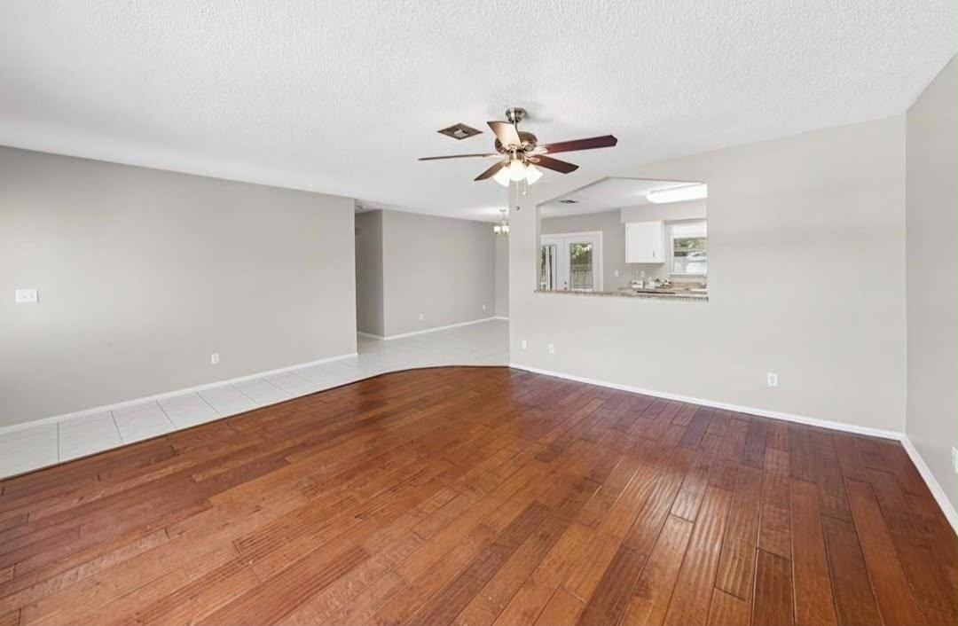 15731 Treasure Island Ln - Photo 5 of 7