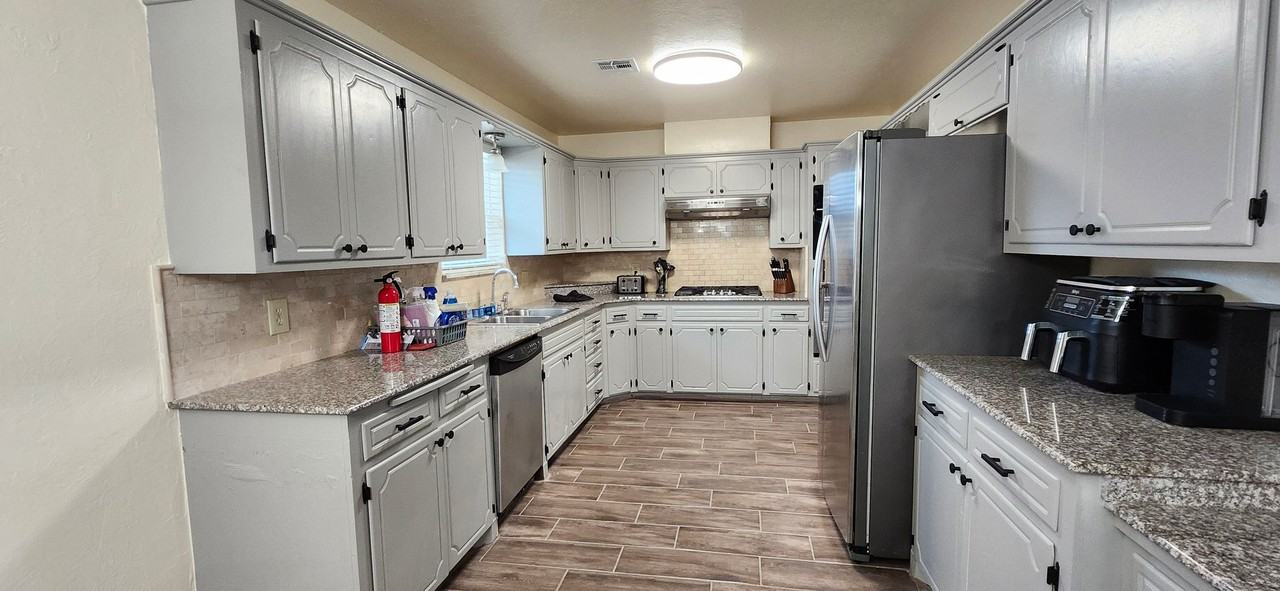 3508 Nw 46th St - Photo 2 of 14